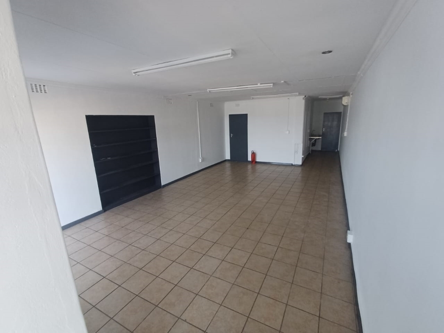 To Let Commercial Property for Rent in Baillie Park North West